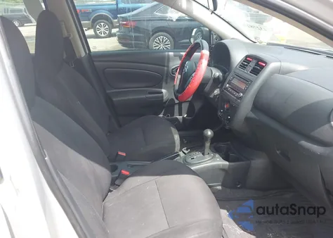 2015 Nissan Versa 1.6 S+ z USA, uszkodzony, nr VIN 3N1CN7AP7FL916823